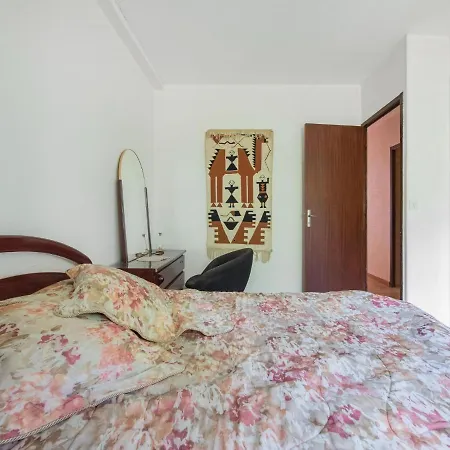 Inviting In Miremont With Garden Holiday home *
